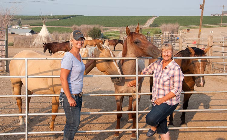 Trail boss Tiffany Fewel (left) and the hospitable innkeeper Pepper Fewel